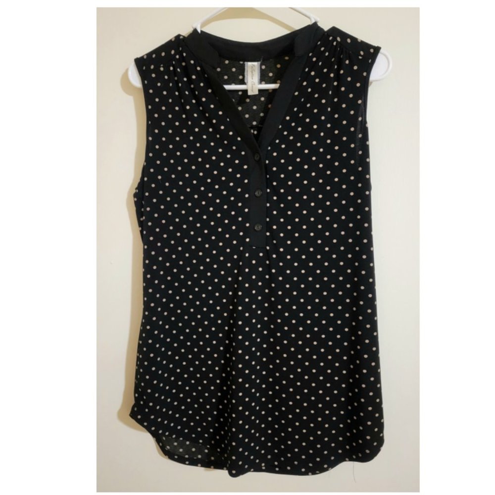 Sleeveless Woman Blouse